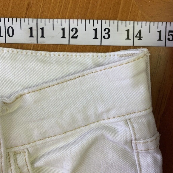 Vtg 90’s Y2K Levi Strauss Stretch White Denim Jean Capri Crop Pants Sz 4 (28x22) - Picture 5 of 7
